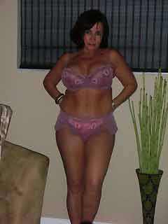 Valley City horny married woman